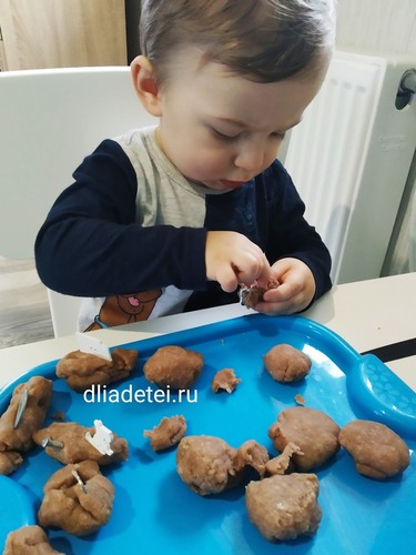 соленое тесто для лепки рецепт, идеальное соленое тесто для лепки, соленое тесто для детей 1 года, игры с ребенком 1 года, лепка для малышей, игры с ребенком 2 года