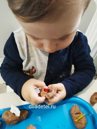 соленое тесто для лепки рецепт, идеальное соленое тесто для лепки, соленое тесто для детей 1 года, игры с ребенком 1 года, лепка для малышей, игры с ребенком 2 года